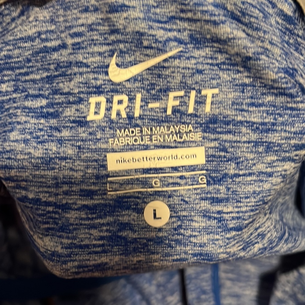 Nike Dri-Fit Lightweight Pullover Jacket. - image 5